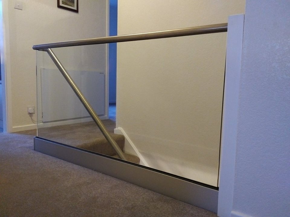 CURVED GLASS